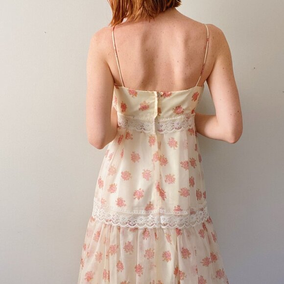 Vintage 1970's Cottage Core Cream Floral Lace Tiered Maxi Dress - Picture 3 of 7